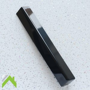 corner black